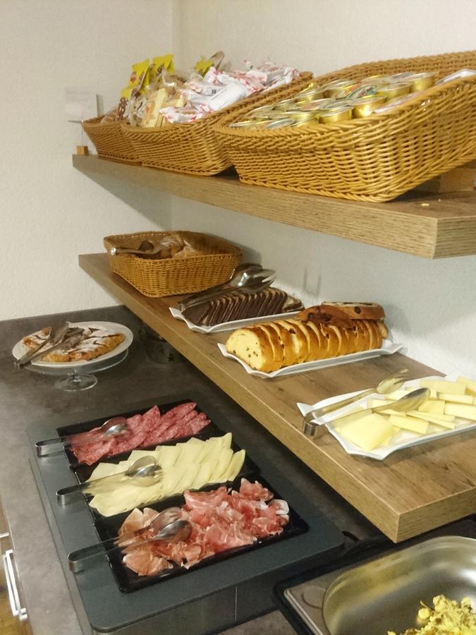 Hotel Nes Crepes Pozza di Fassa Dış mekan fotoğraf